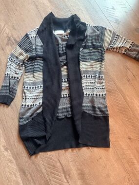 Allison Brittney Black & Gray Patterned Open-Front Cardigan